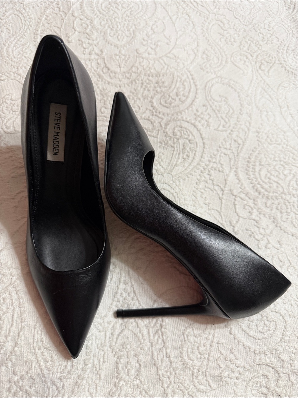 Steve Madden Black Pointed Toe Stiletto Heels Size 9.5M